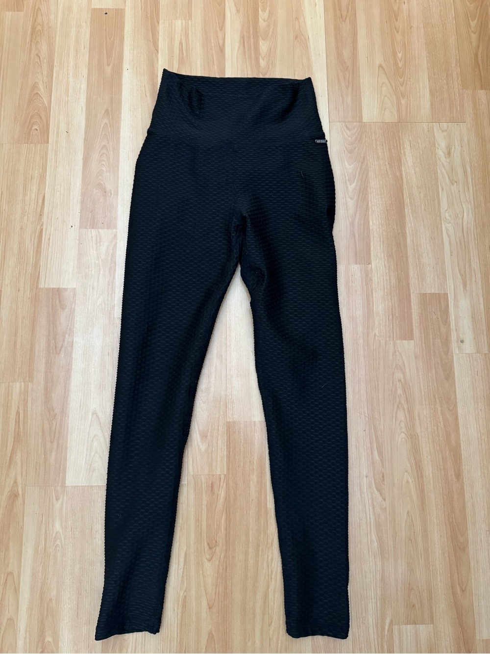 ECHT High-Waist Textured Black Leggings small